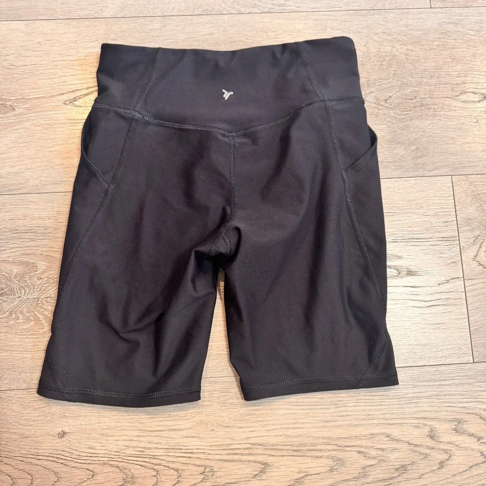 Old Navy Active Bike Shorts High-Rise Powersoft Go-Dry Black Girls Large (10-12)